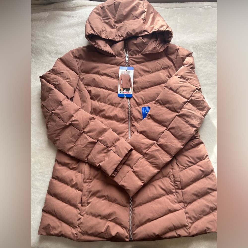 BRAND NEW PUFFER JACKET